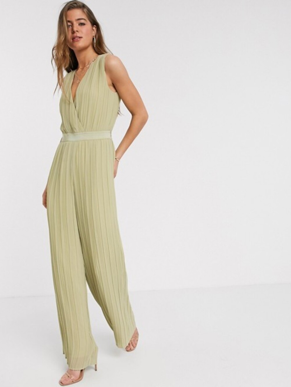 Nwt Y A S Pleated Deep-V Sleeveless Jumpsuit in Sage Green